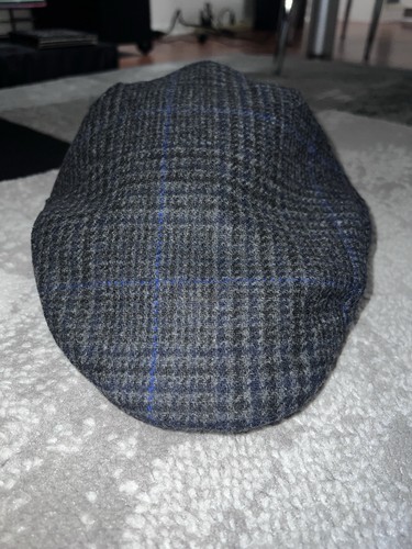 Men large mucros - large, weavers